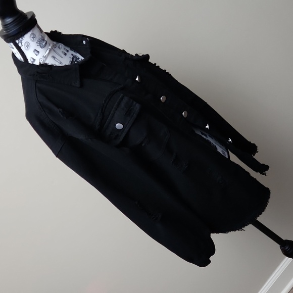 Source Unknown Jackets & Blazers - Black Distressed Denim Button Down Women's Medium Trendy Casual Jacket